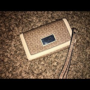 Guess wallet
